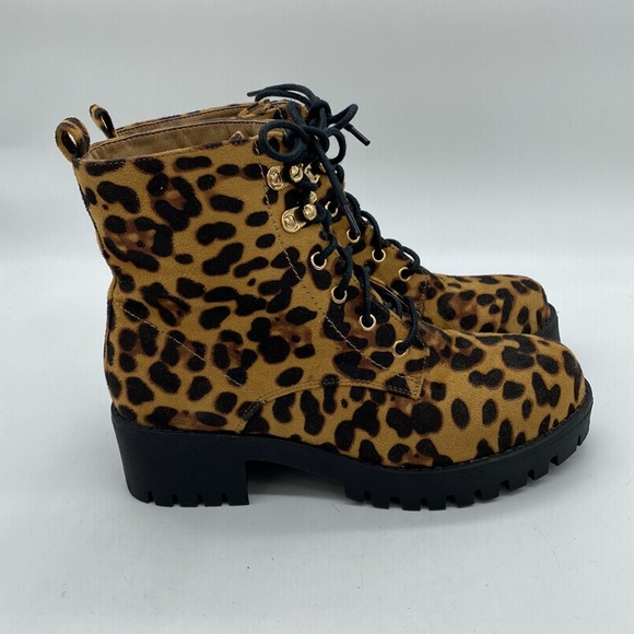 Lulus Shoes - Lulus Ankle Booties Combat Platform Lace Up Cheetah Leopard Print Womens Size 7